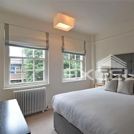 Image 5 - Pelham Court, 145 Fulham Road, London, SW3 6SD, United Kingdom - Room for rent