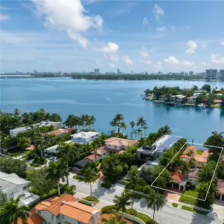 Image 1 - 603 East Dilido Drive, Miami Beach, FL 33139, USA - House for sale