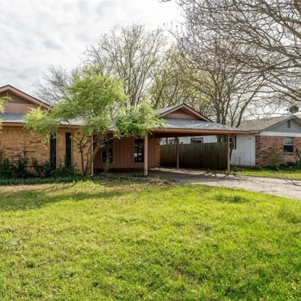 Image 1 - 153 McMahon Street, Bonham, TX 75418, USA - House for sale