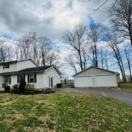 Image 3 - 162 Pickett Lane, Jamestown, Russell County, KY 42629, USA - House for sale