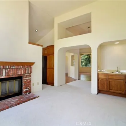 Image 9 - 8066 Valley Flores Drive, Los Angeles, CA 91304, USA - House for sale