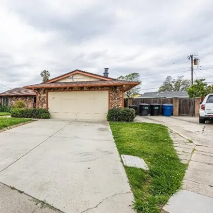 Image 2 - 4601 Bruning Court, Elk Grove, CA 95823, USA - House for sale