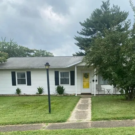 Buy this 3 bed house on 4306 Kensington Ave in Evansville, Indiana