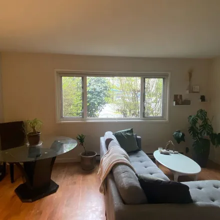Rent this 1 bed apartment on 1041 Fairfield Road in Victoria, BC V8V 3A3