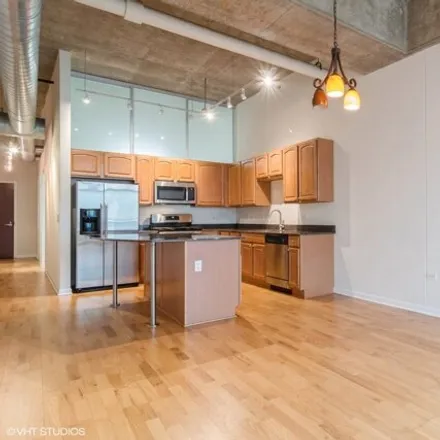Image 6 - The Lofts at Museum Park 1, 125 East 13th Street, Chicago, IL 60605, USA - Condo for rent