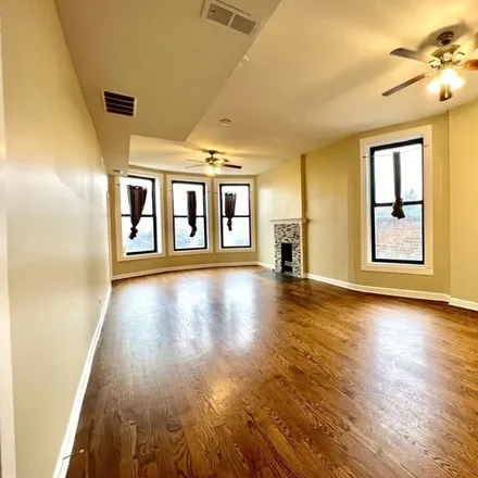 Image 4 - 2445 West Harrison Street, Chicago, IL 60612, USA - Apartment for rent