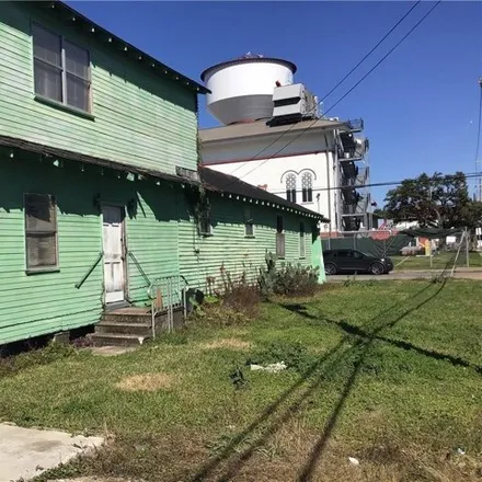 Image 6 - 8608 Spruce Street, New Orleans, LA 70118, USA - House for sale