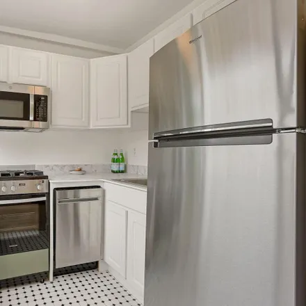 Image 7 - 1420 Clifton Street Northwest, Washington, DC 20009, USA - Condo for sale