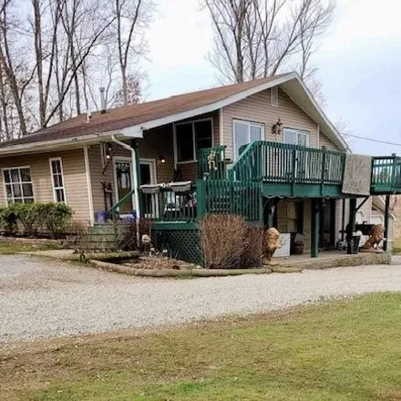 Buy this 4 bed house on 152 Beatty Road in Pee Pee Township, OH 45690