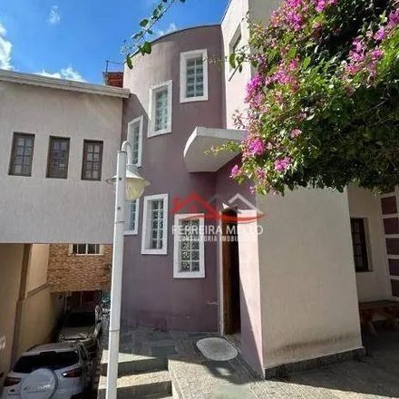 Buy this 3 bed house on Central Planejados - Móveis Planejados para a Sua Casa em SP in Rua dos Pinheirais, Serpa