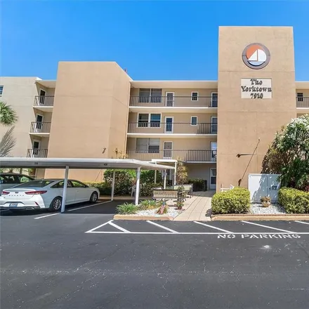 Buy this 1 bed condo on 7564 Sun Island Drive South in South Pasadena, Pinellas County