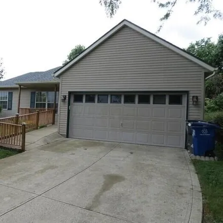 Rent this 3 bed house on 1022 Tobi Drive in Columbus, OH 43207