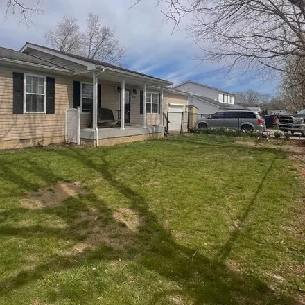 Buy this 3 bed house on 190 2nd Street in Louisa, KY 41230