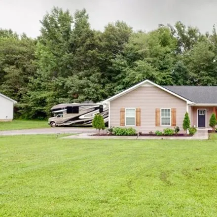 Buy this 3 bed house on 406 Prater Town Road in Devenport, Warren County