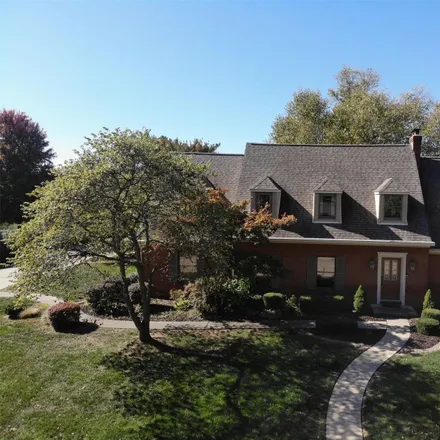 Buy this 4 bed house on 8 Lake Lorraine Drive in Swansea, IL 62226