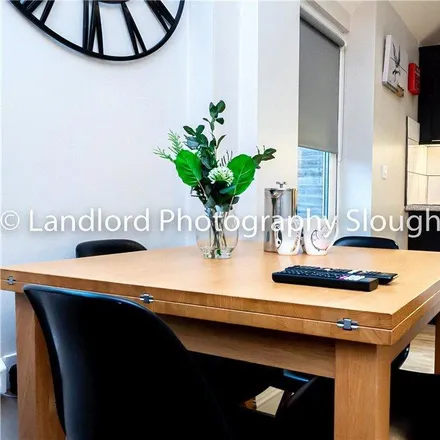 Rent this 1 bed room on 12 Cobbett Road in Guildford, GU2 8EL
