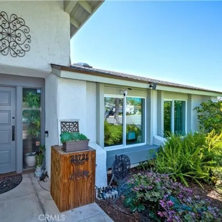 Image 2 - 23721 Via Calzada, Mission Viejo, CA 92691, USA - House for sale