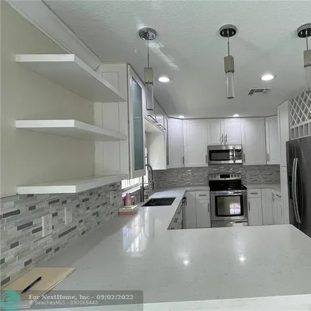 Image 5 - 3395 Northwest 79th Avenue, Margate, FL 33063, USA - House for rent