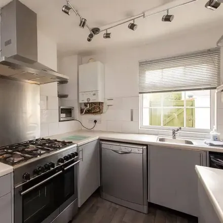 Rent this 3 bed house on Gateshead in NE8 1QB, United Kingdom