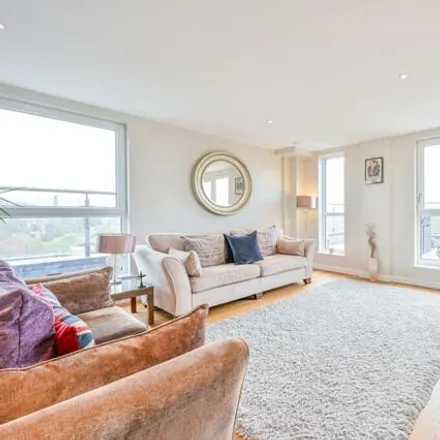 Image 2 - Smith Hill, London, TW8 0FT, United Kingdom - Apartment for sale