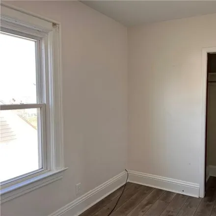 Image 7 - 200 Crocker Street, Village of Sloan, Buffalo, NY 14212, USA - Apartment for rent