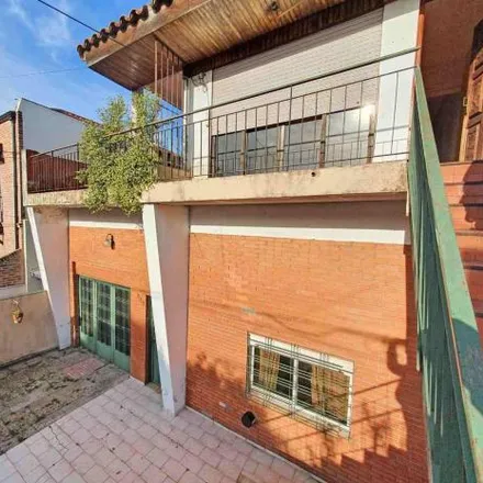 Buy this 4 bed house on Concejal Juan Magdalena 844 in Partido de Morón, Haedo