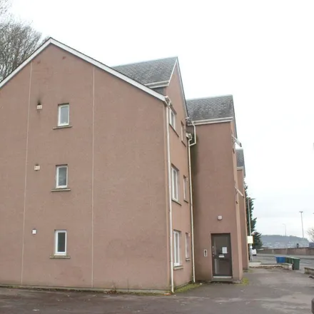 Rent this 2 bed apartment on Millburn Road in Inverness, IV2 3QZ