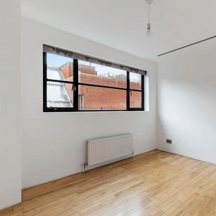 Image 6 - 33 Murray Mews, London, NW1 9RH, United Kingdom - House for rent