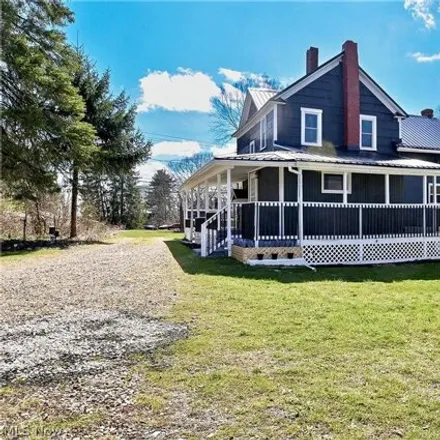 Buy this 5 bed house on 5953 Newton Falls Road in Augerburg, Charlestown Township