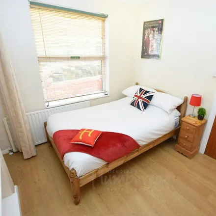 Image 2 - Lincoln Street, West Northamptonshire, NN2 6PS, United Kingdom - Apartment for rent