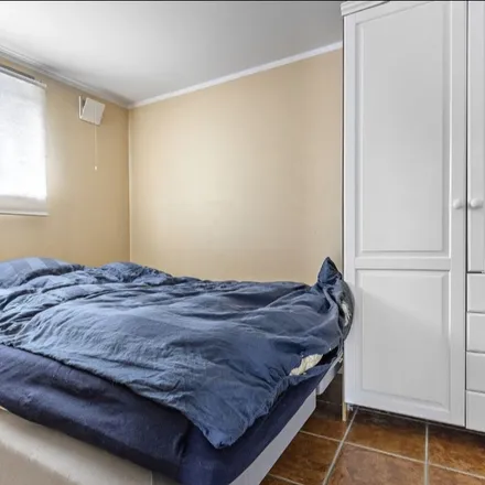 Rent this 3 bed apartment on Bispeboligen in Olav Tryggvason, Torvet