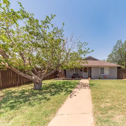 Buy this 2 bed house on 2508 West Kansas Avenue in Midland, TX 79701