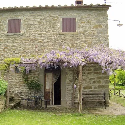 Buy this 3 bed house on Via Cesare Battisti in 52044 Cortona AR, Italy