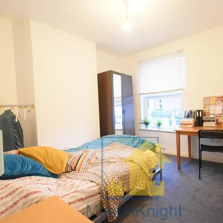 Image 6 - 41 Winnie Road, Selly Oak, B29 6JU, United Kingdom - Townhouse for rent