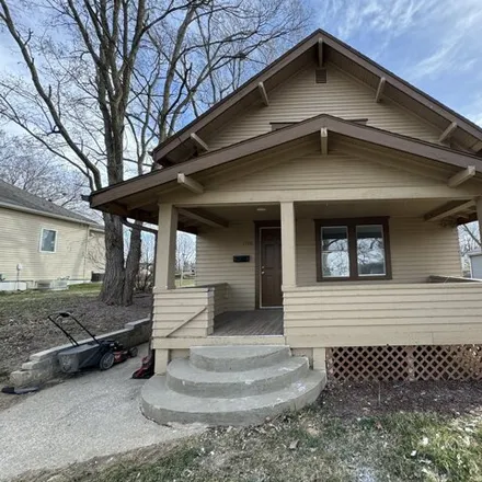 Buy this 3 bed house on 3028 Davis Avenue in Sioux City, IA 51106
