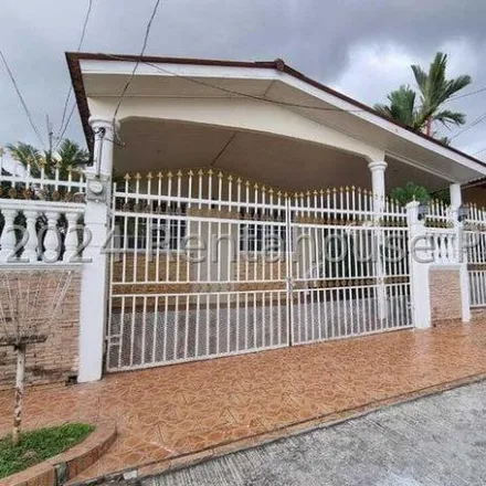 Rent this 3 bed house on Calle 11 in Ernesto Córdoba Campos, Panamá