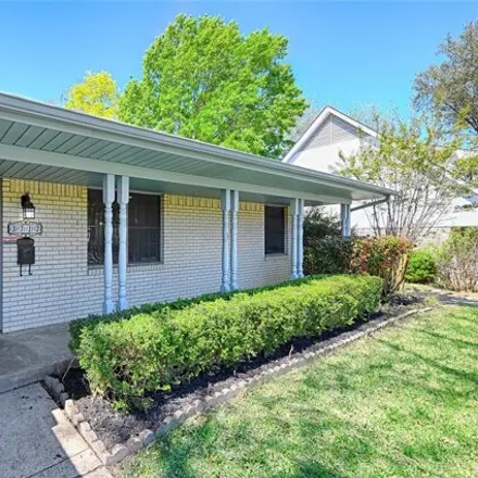 Image 4 - 3715 Dartmouth Street, Centerville, Garland, TX 75043, USA - House for sale