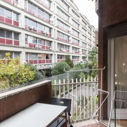 Rent this 6 bed apartment on Porta Portese in Lungotevere degli Artigiani, 00153 Rome RM
