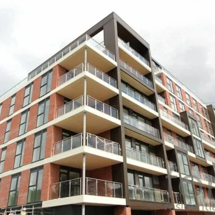 Image 1 - Bridgewater Gate, Woden Street, Salford, M5 4SG, United Kingdom - Apartment for sale