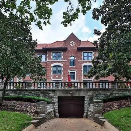 Rent this 3 bed condo on 7509 Buckingham Drive in Clayton, MO 63105