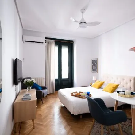 Rent this studio apartment on Madrid in Calle del Barquillo, 36