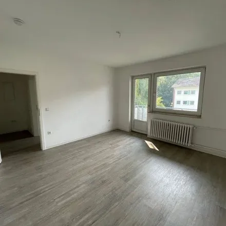 Rent this 3 bed apartment on Feldwiese 16 in 45327 Essen, Germany