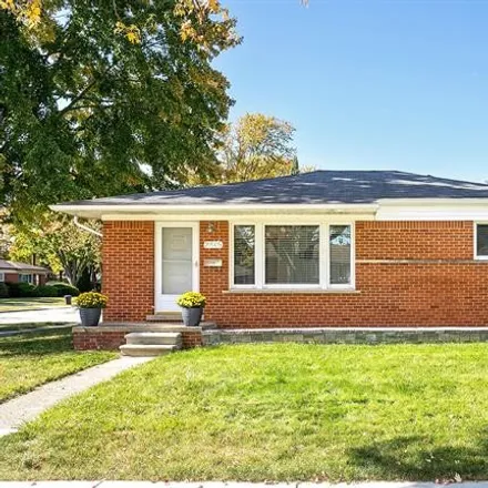 Buy this 3 bed house on 29705 Milton Avenue in Madison Heights, MI 48071