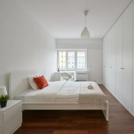 Rent this 7 bed room on Remax in Avenida da República, 1069-213 Lisbon