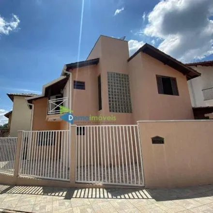 Rent this 3 bed house on Supermercado Federzoni in Avenida Professor Carvalho Pinto, Região Central