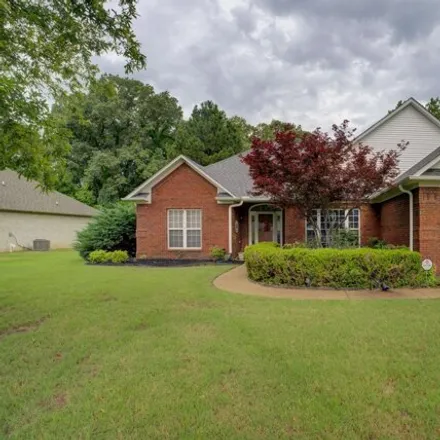 Buy this 3 bed house on 94 Wentworth Drive in Jackson, TN 38305