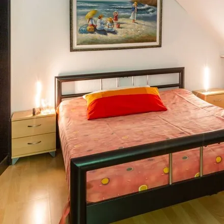 Rent this 1 bed apartment on 22115 Hamburg