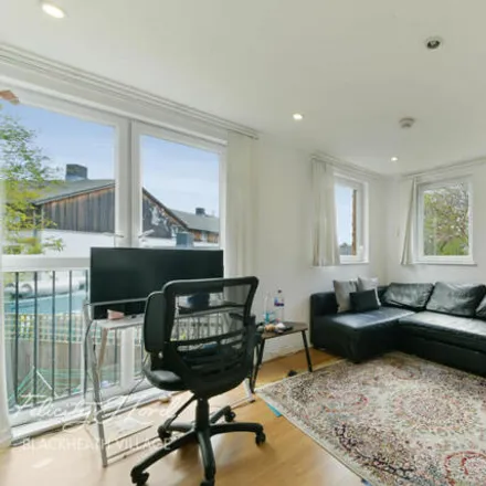 Image 7 - Meadows House Residential and Nursing Home, 95 Tudway Road, London, SE3 9YG, United Kingdom - Duplex for sale