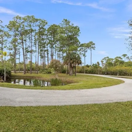 Image 3 - 4869 Slash Pine Trail, Lakewood Park, FL 34951, USA - House for sale