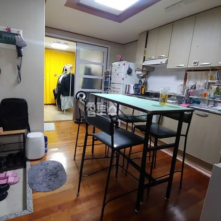 Rent this 2 bed apartment on 서울특별시 강남구 역삼동 783-20